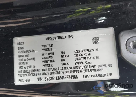 2021 Tesla Model 3 Long Range Dual Motor All-Wheel Drive z USA, uszkodzony, nr VIN 5YJ3E1EB9MF974985